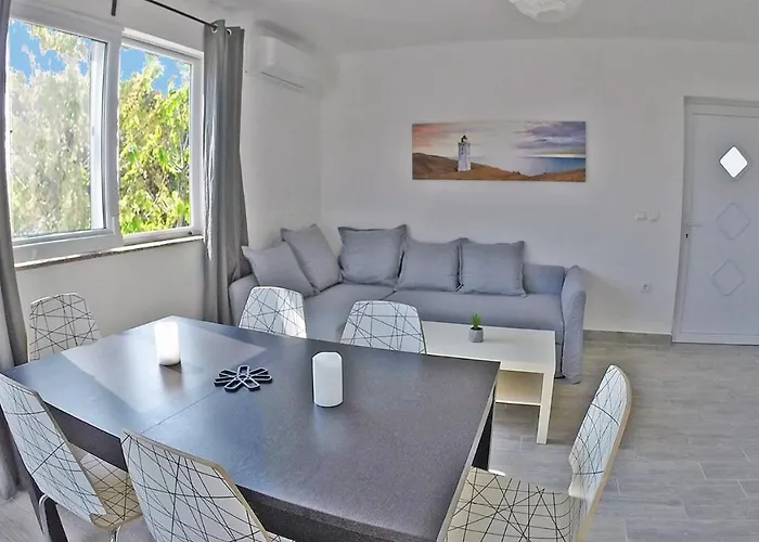 Lägenhet - Justina - 80 M2 Et Piscine Pakoštane