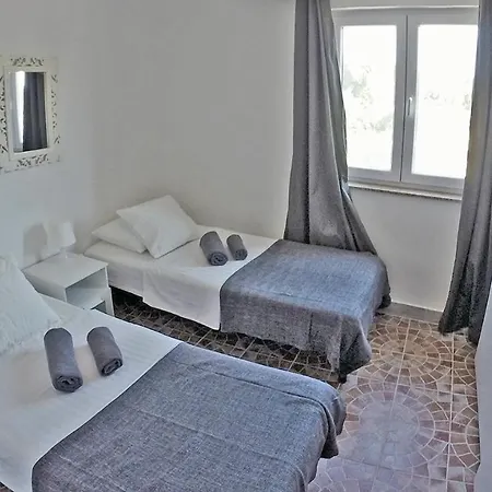 - Justina - 80 M2 Et Piscine アパート Pakoštane