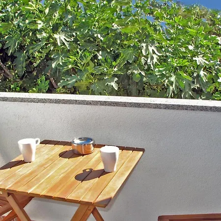 - Justina - 80 M2 Et Piscine