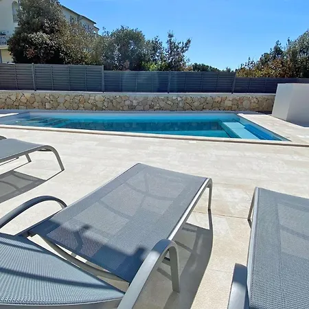 - Justina - 80 M2 Et Piscine Apartment Pakostane