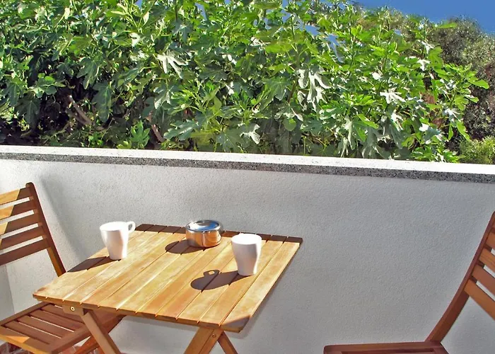 - Justina - 80 M2 Et Piscine