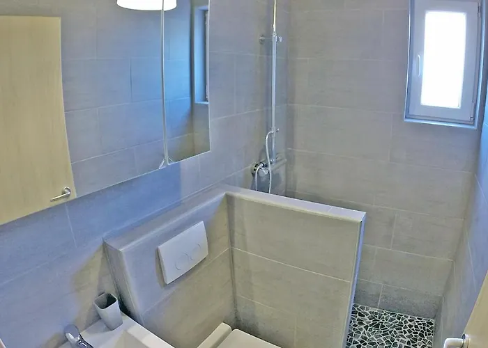 - Justina - 80 M2 Et Piscine 아파트